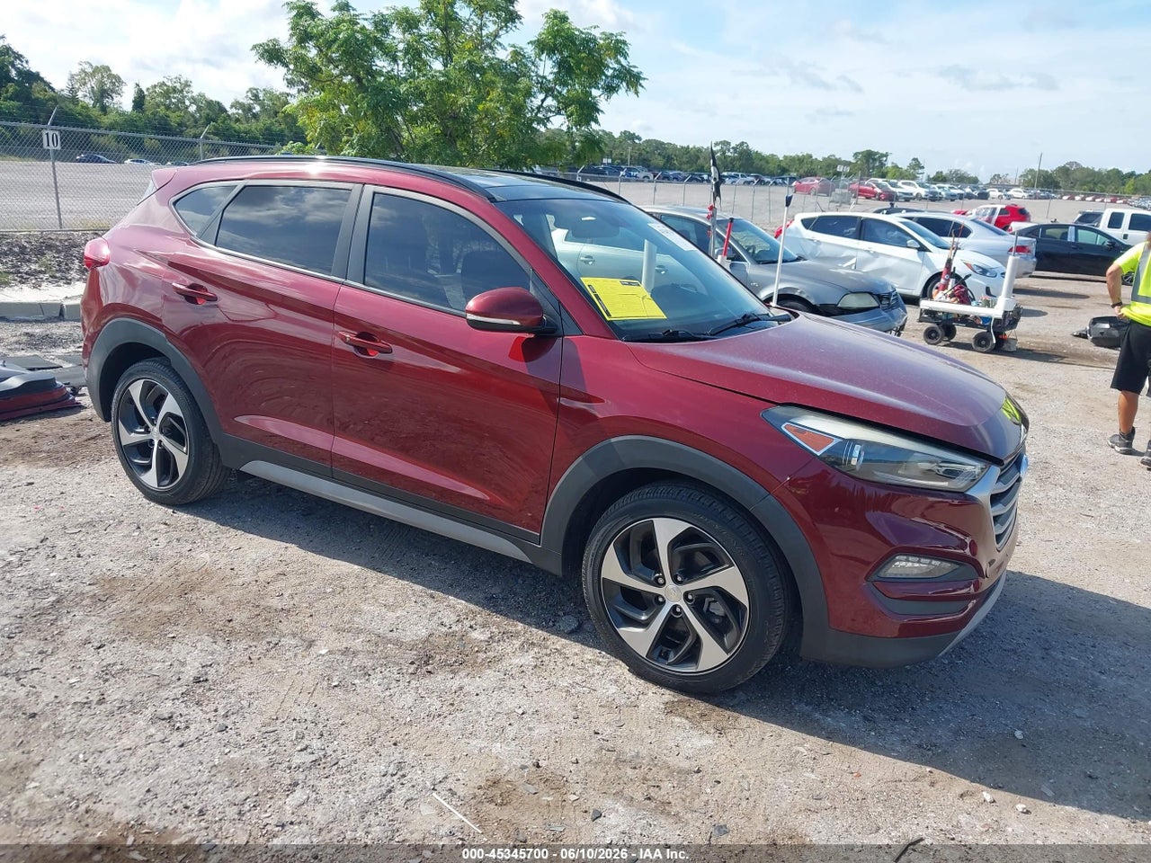 KM8J33A22JU****** · 2018 HYUNDAI TUCSON VALUE