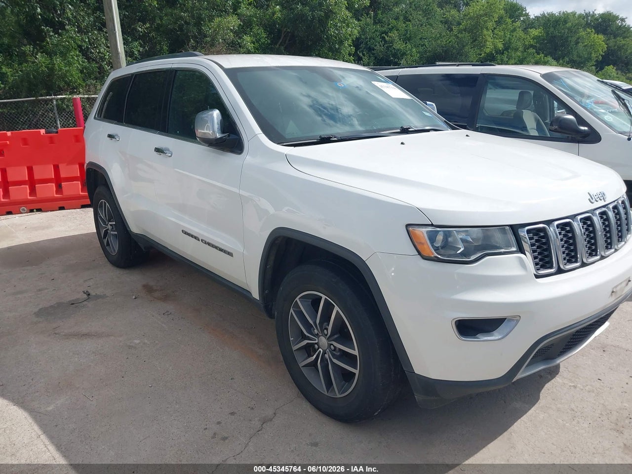 1C4RJFBG5JC****** · 2018 JEEP GRAND CHEROKEE LIMITED 4X4