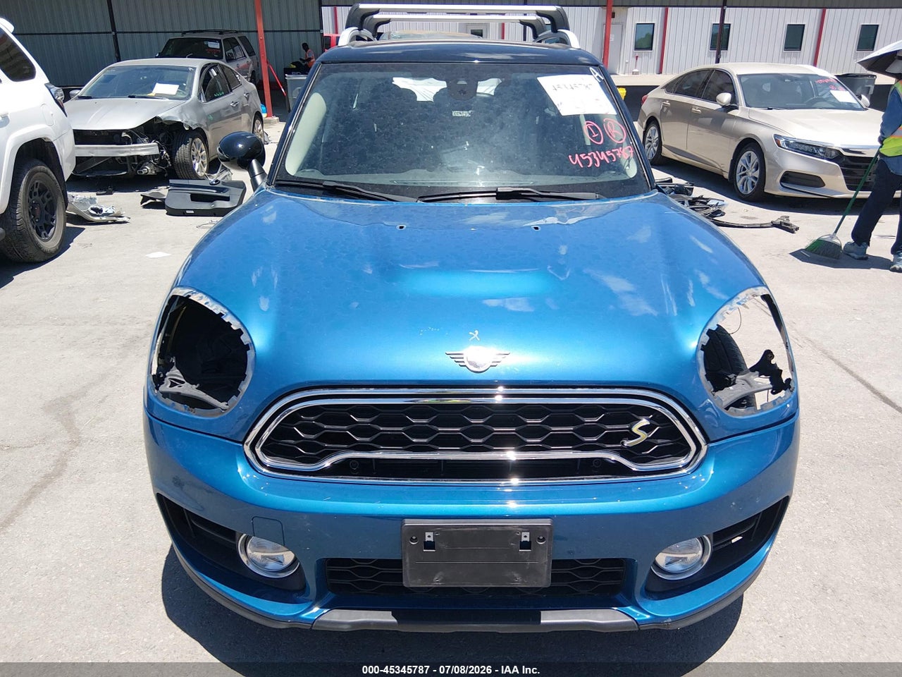 2019 MINI E COUNTRYMAN COOPER S · 6/11