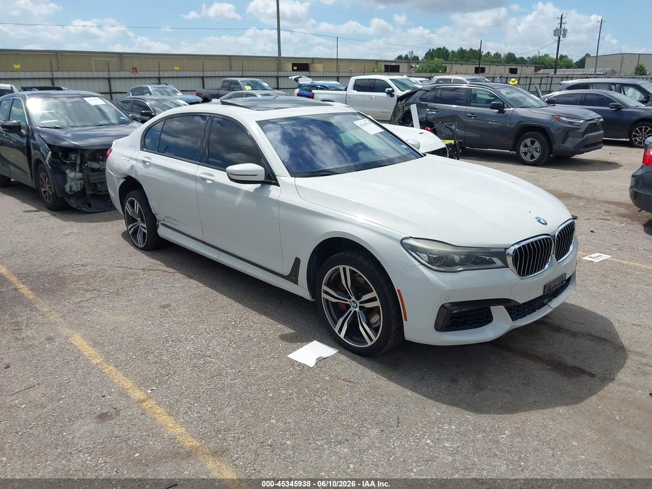 WBA7F0C55HG****** · 2017 BMW 750I