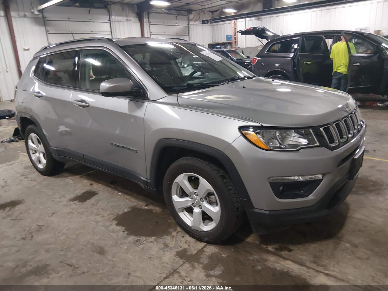 3C4NJCBB1KT****** · 2019 JEEP COMPASS LATITUDE FWD
