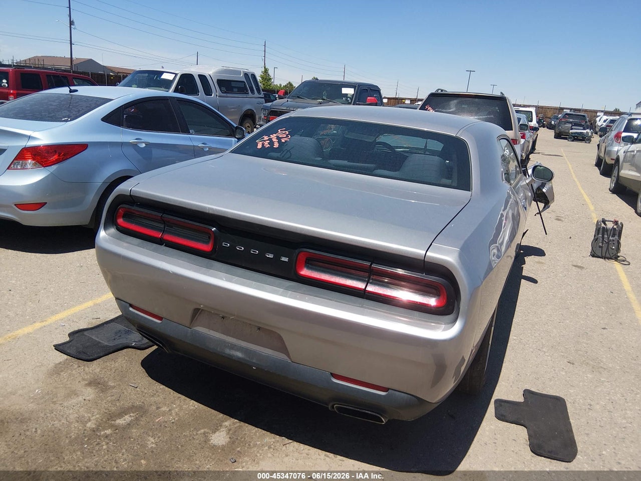 2016 DODGE CHALLENGER SXT · 4/11