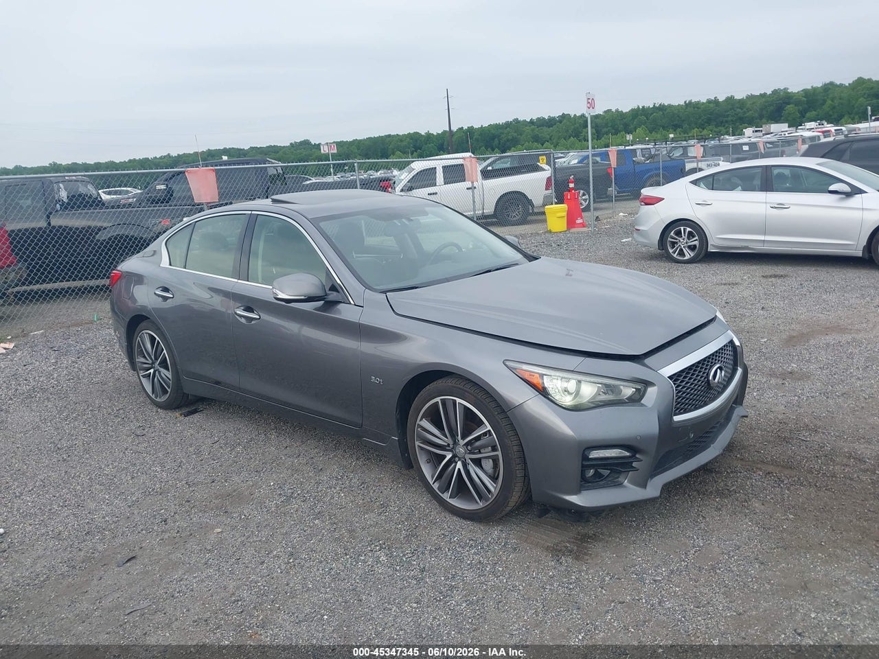 JN1EV7AR4GM****** · 2016 INFINITI Q50