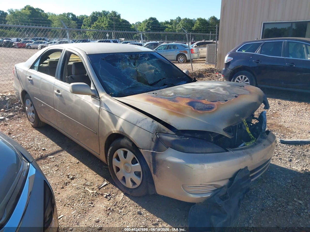 4T1BE32K02U****** · 2002 TOYOTA CAMRY LE