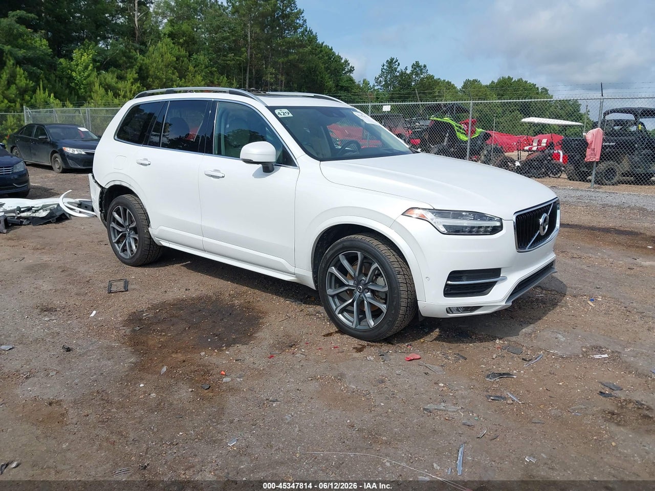 YV4A22PK7J1****** · 2018 VOLVO XC90 T6 MOMENTUM