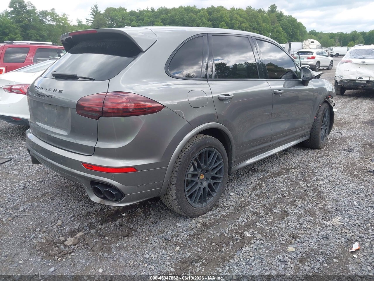 2016 PORSCHE CAYENNE GTS · 4/11