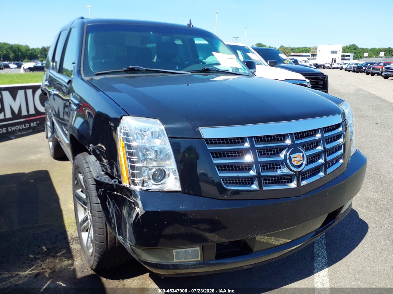 1GYS4CEF2BR****** · 2011 CADILLAC ESCALADE PREMIUM
