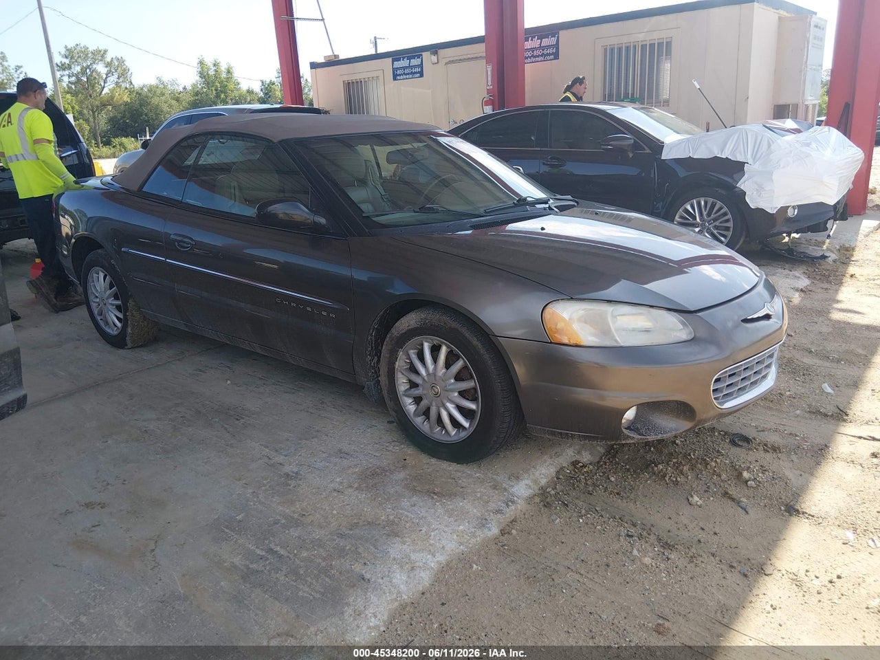 1C3EL55U61N****** · 2001 CHRYSLER SEBRING LXI