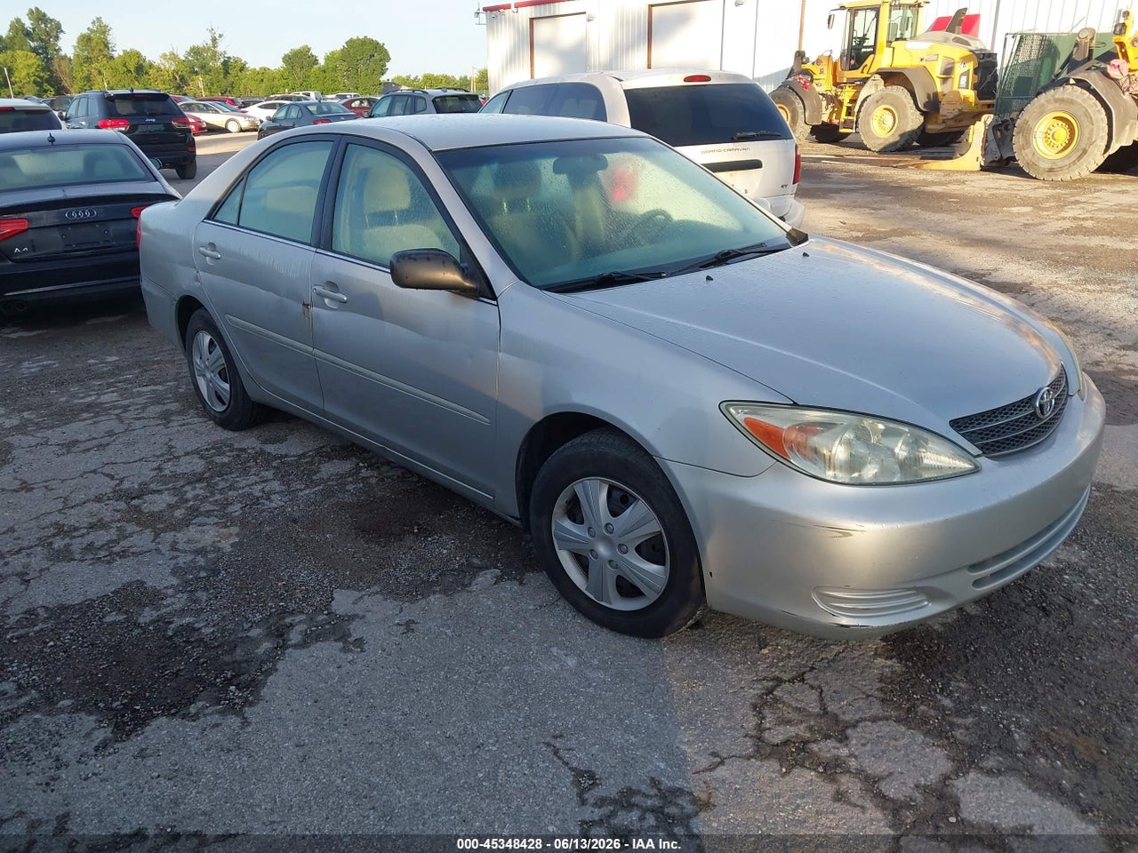 4T1BE32K84U****** · 2004 TOYOTA CAMRY LE