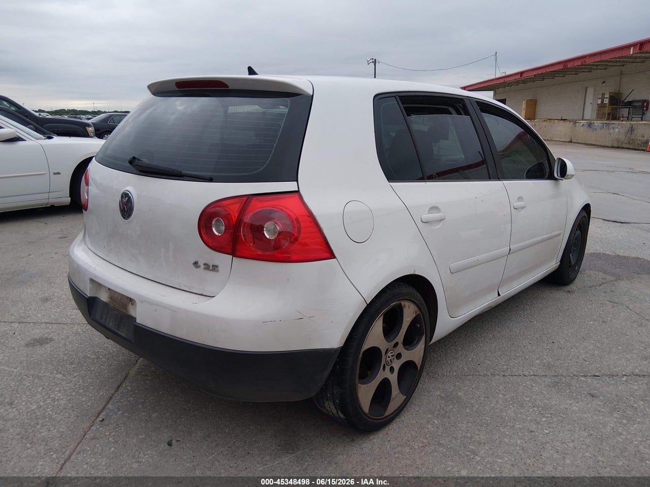 2009 VOLKSWAGEN RABBIT S · 4/10