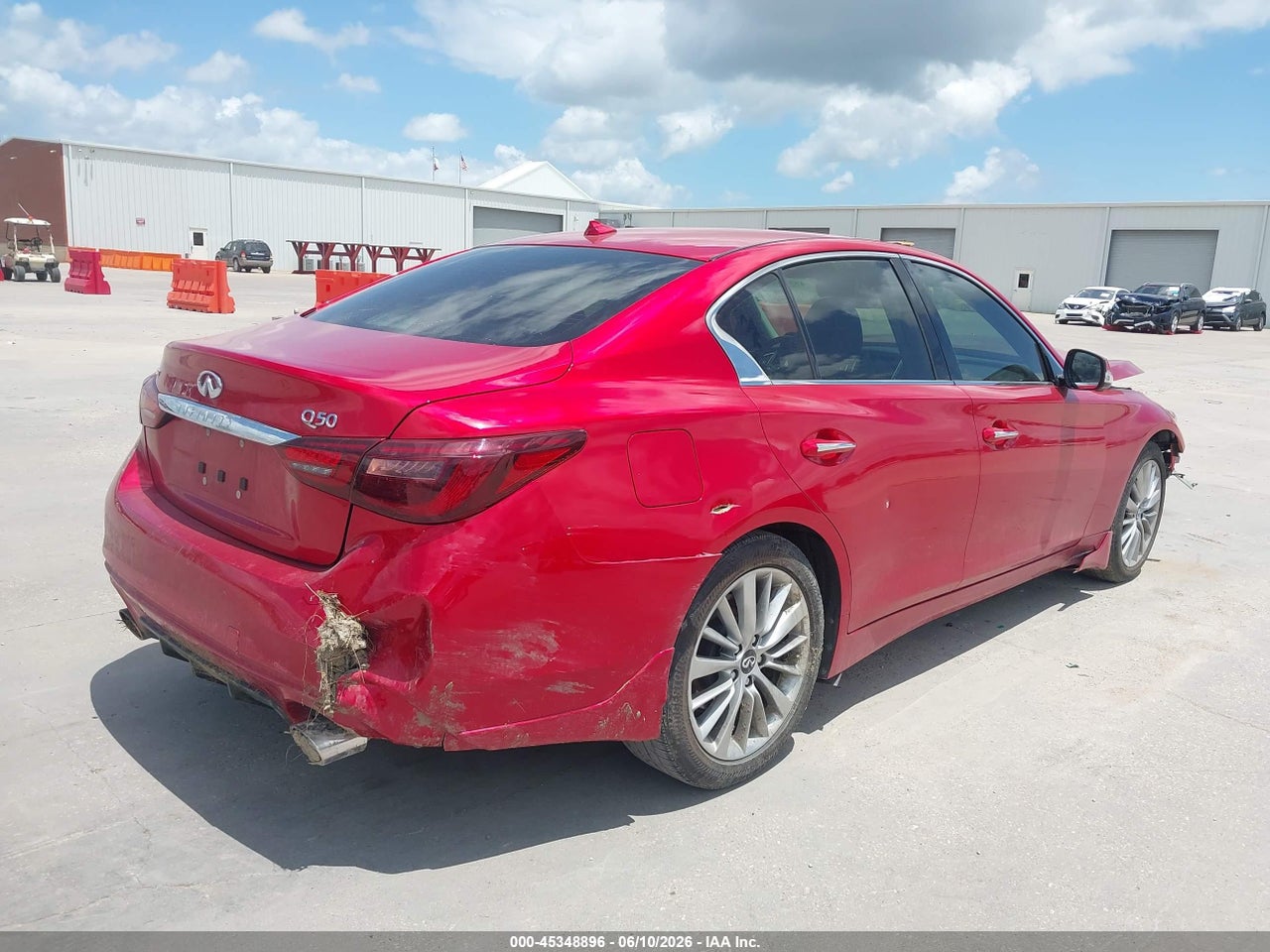 2021 INFINITI Q50 LUXE · 4/10