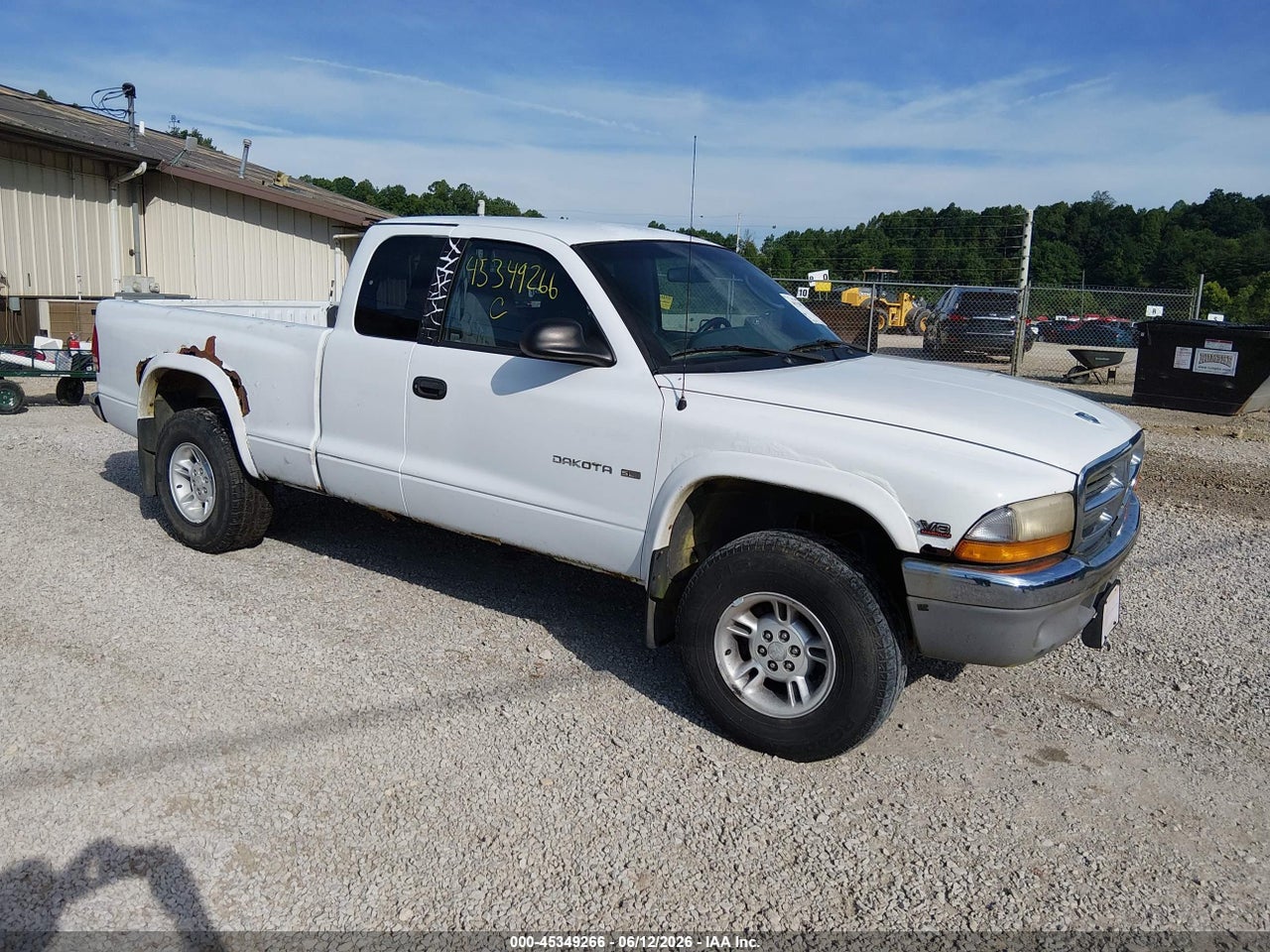 1B7GG22N5YS****** · 2000 DODGE DAKOTA SLT/SPORT
