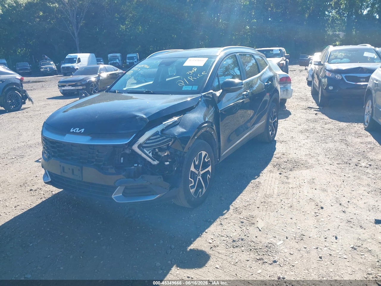 2024 KIA SPORTAGE EX · 2/11