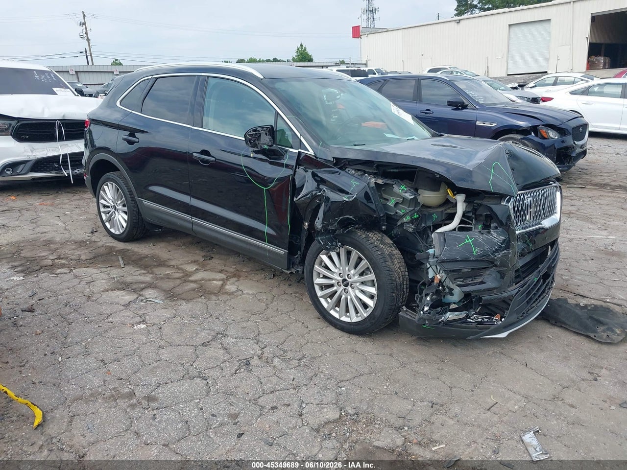 5LMCJ1C90KU****** · 2019 LINCOLN MKC STANDARD