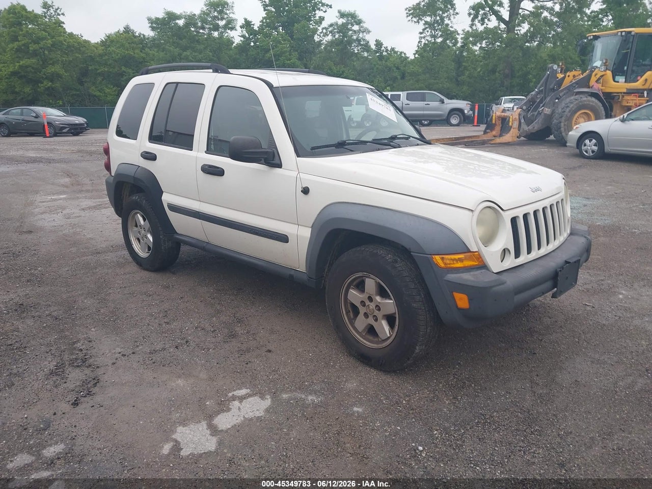 1J4GL48KX7W****** · 2007 JEEP LIBERTY SPORT