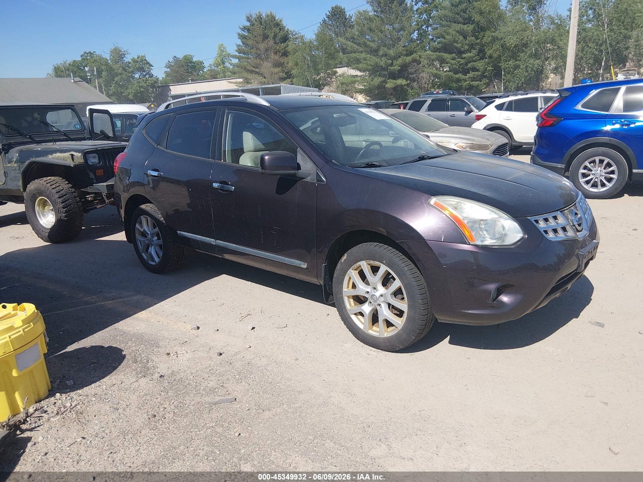 JN8AS5MVXBW****** · 2011 NISSAN ROGUE SV