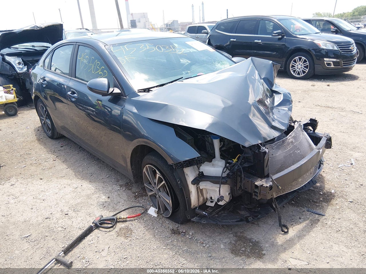 3KPF24AD8NE****** · 2022 KIA FORTE LXS
