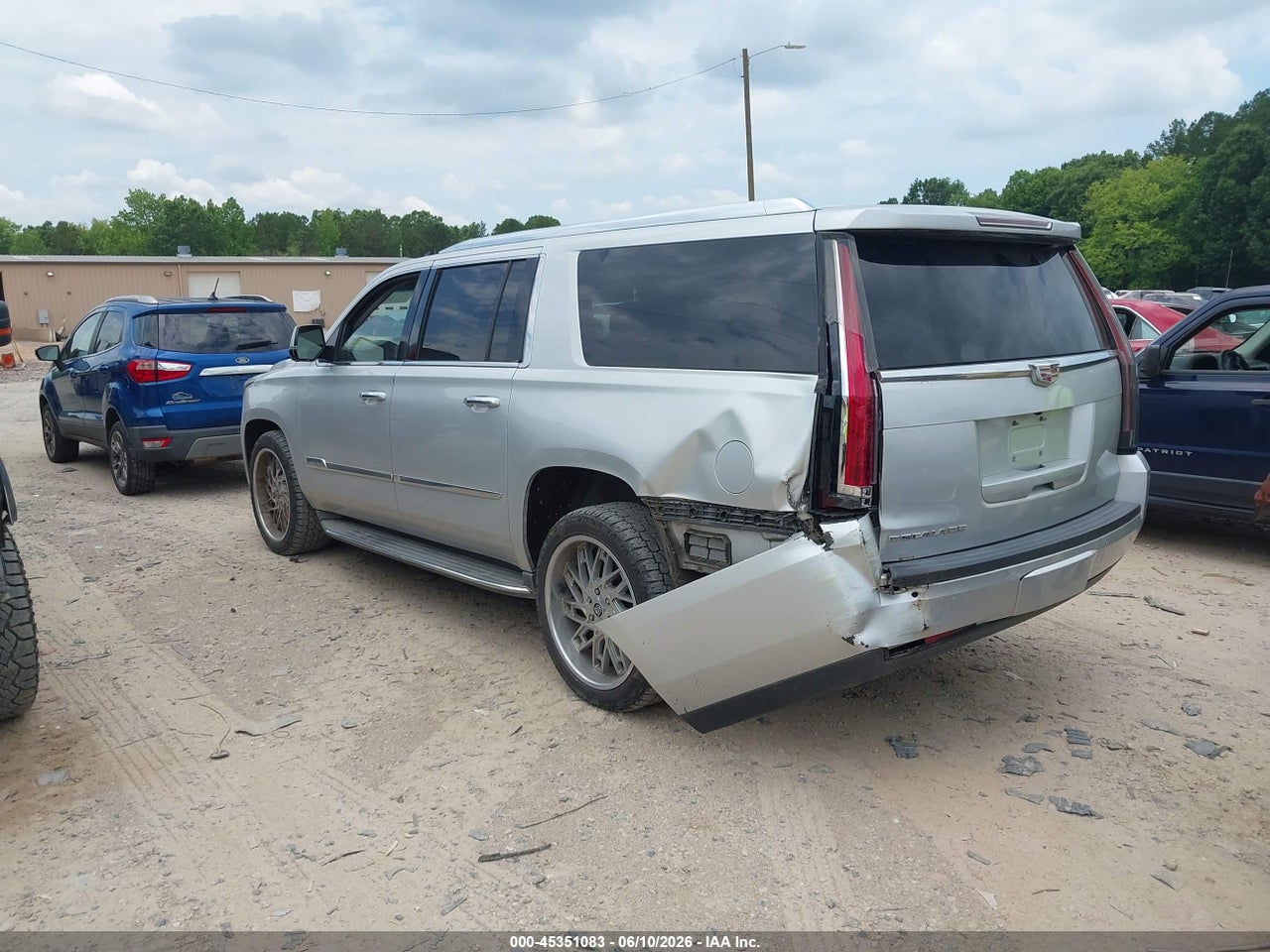 2015 CADILLAC ESCALADE ESV LUXURY · 3/11