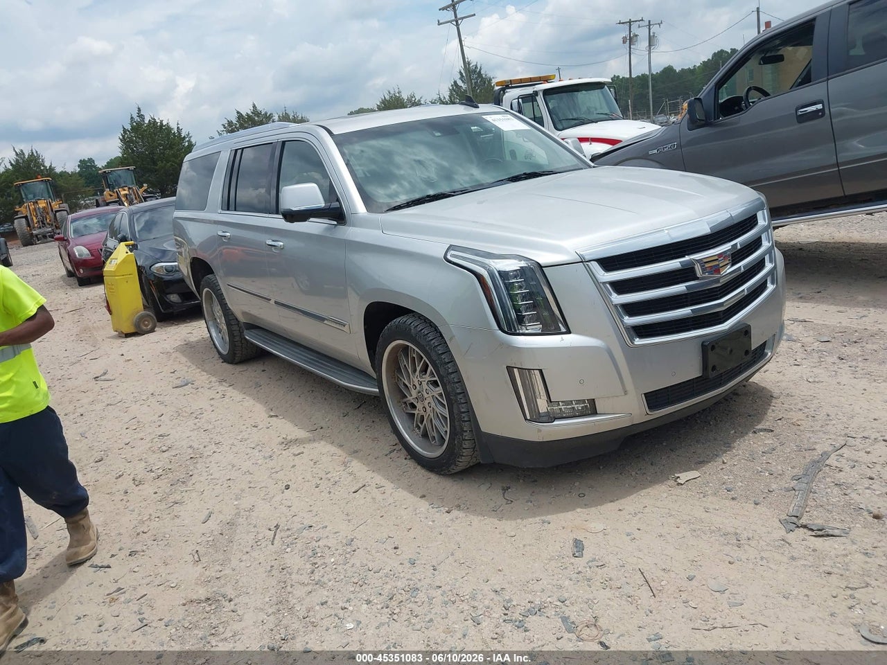 1GYS4SKJ2FR****** · 2015 CADILLAC ESCALADE ESV LUXURY