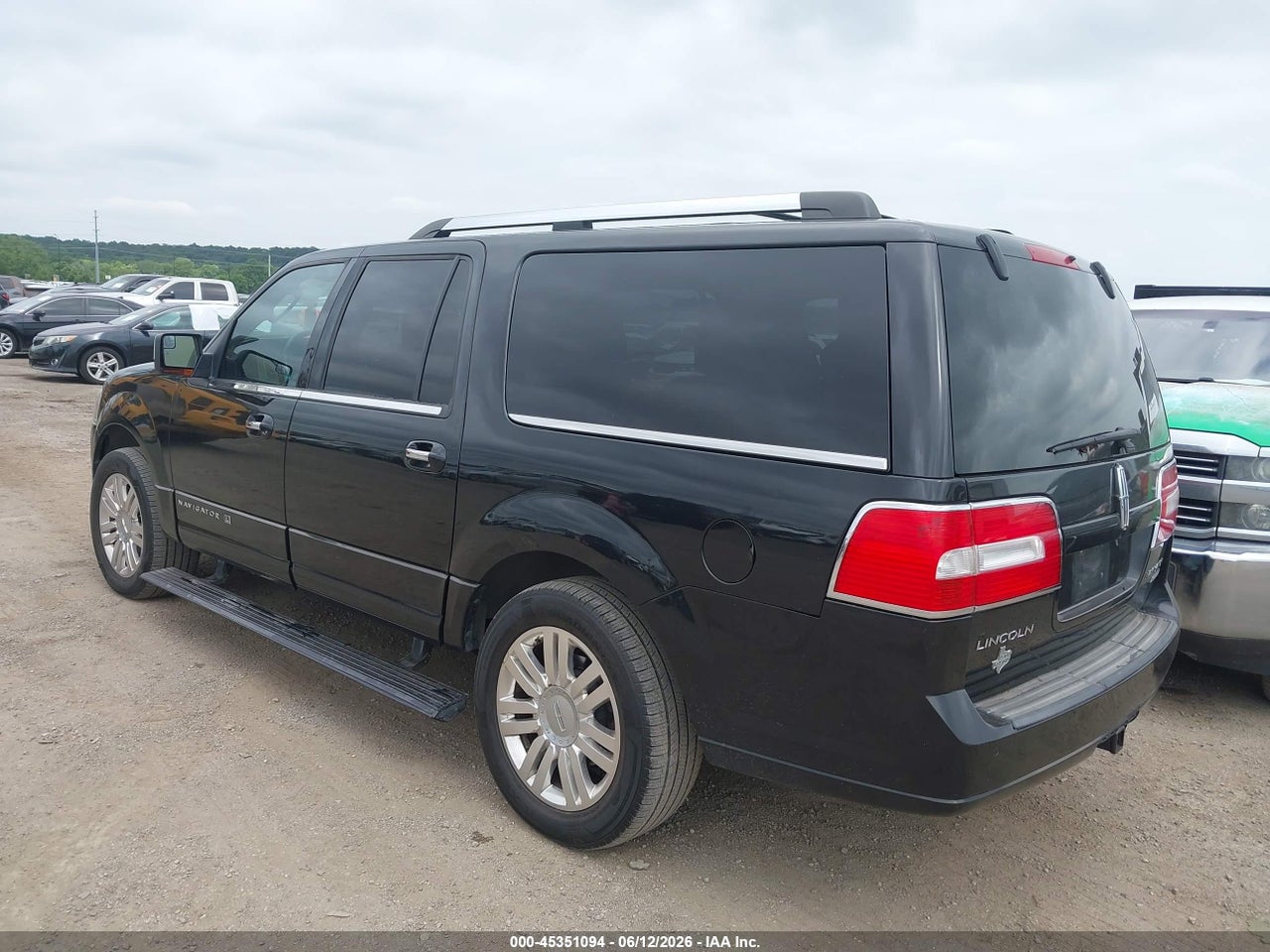 2014 LINCOLN NAVIGATOR L · 3/11