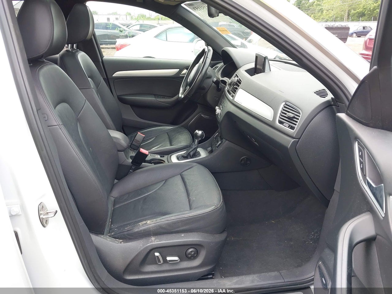 2017 AUDI Q3 2.0T PREMIUM · 5/11