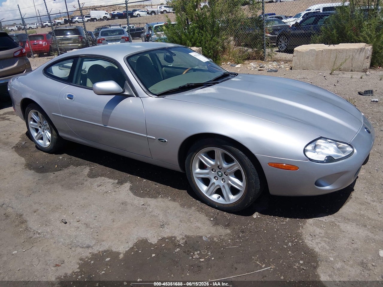 2000 JAGUAR XK8