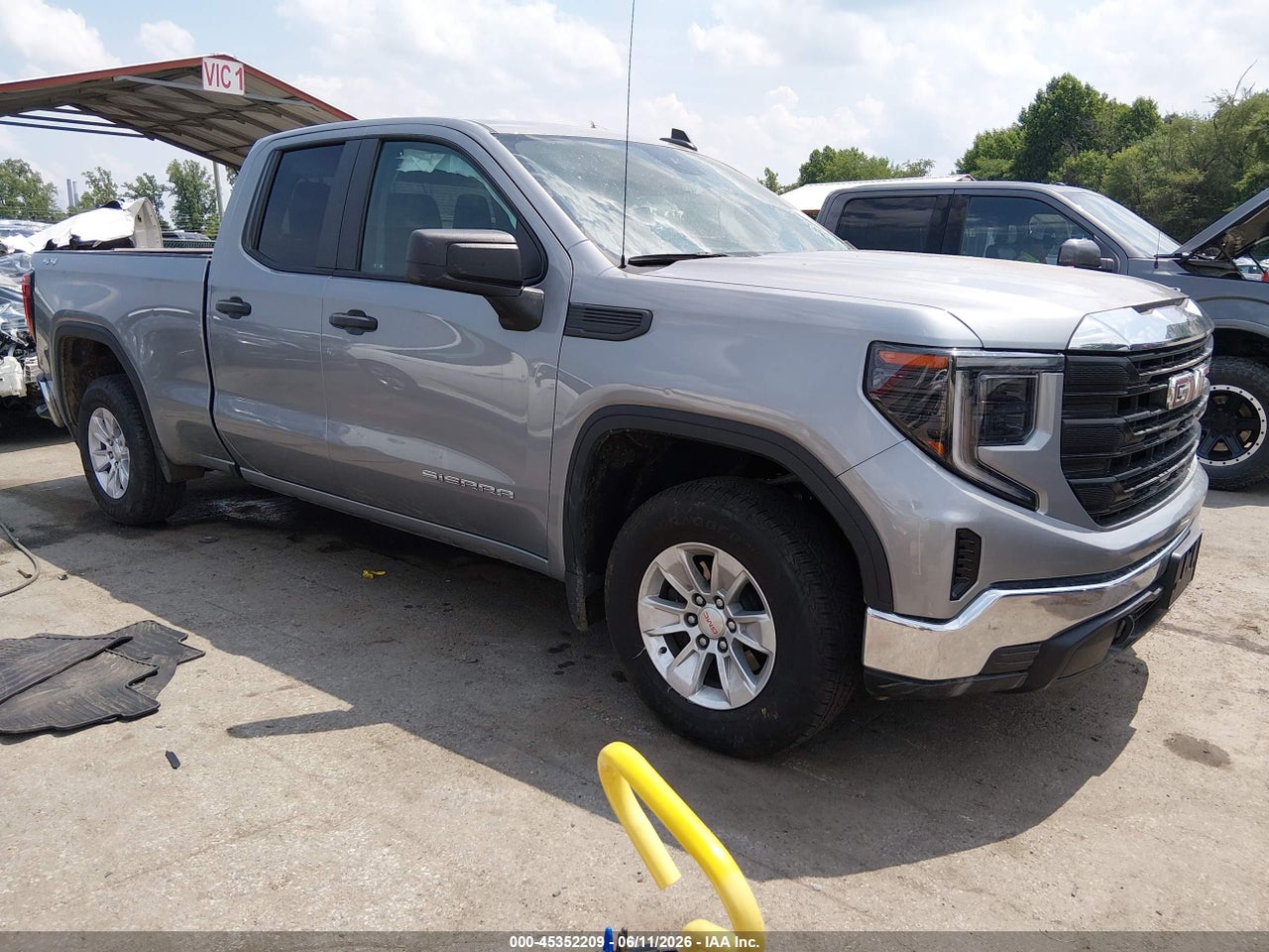 1GTRUAEK5RZ****** · 2024 GMC SIERRA 1500 4WD  STANDARD BOX PRO