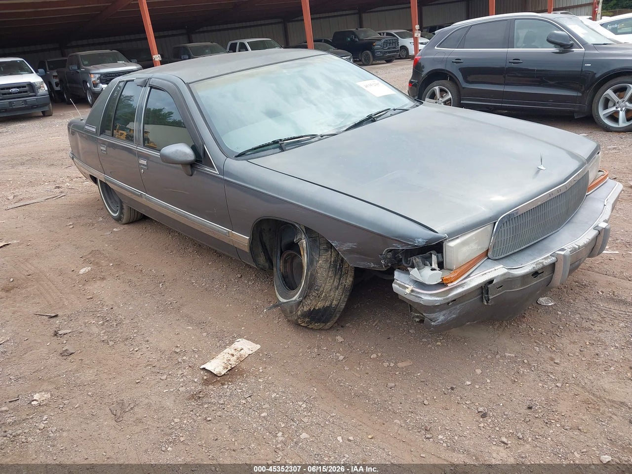 1G4BN5379NR****** · 1992 BUICK ROADMASTER