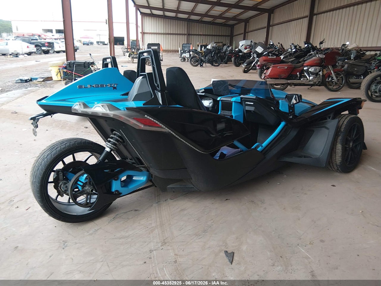 57XAARHB7L8****** · 2020 POLARIS SLINGSHOT R · 4/11