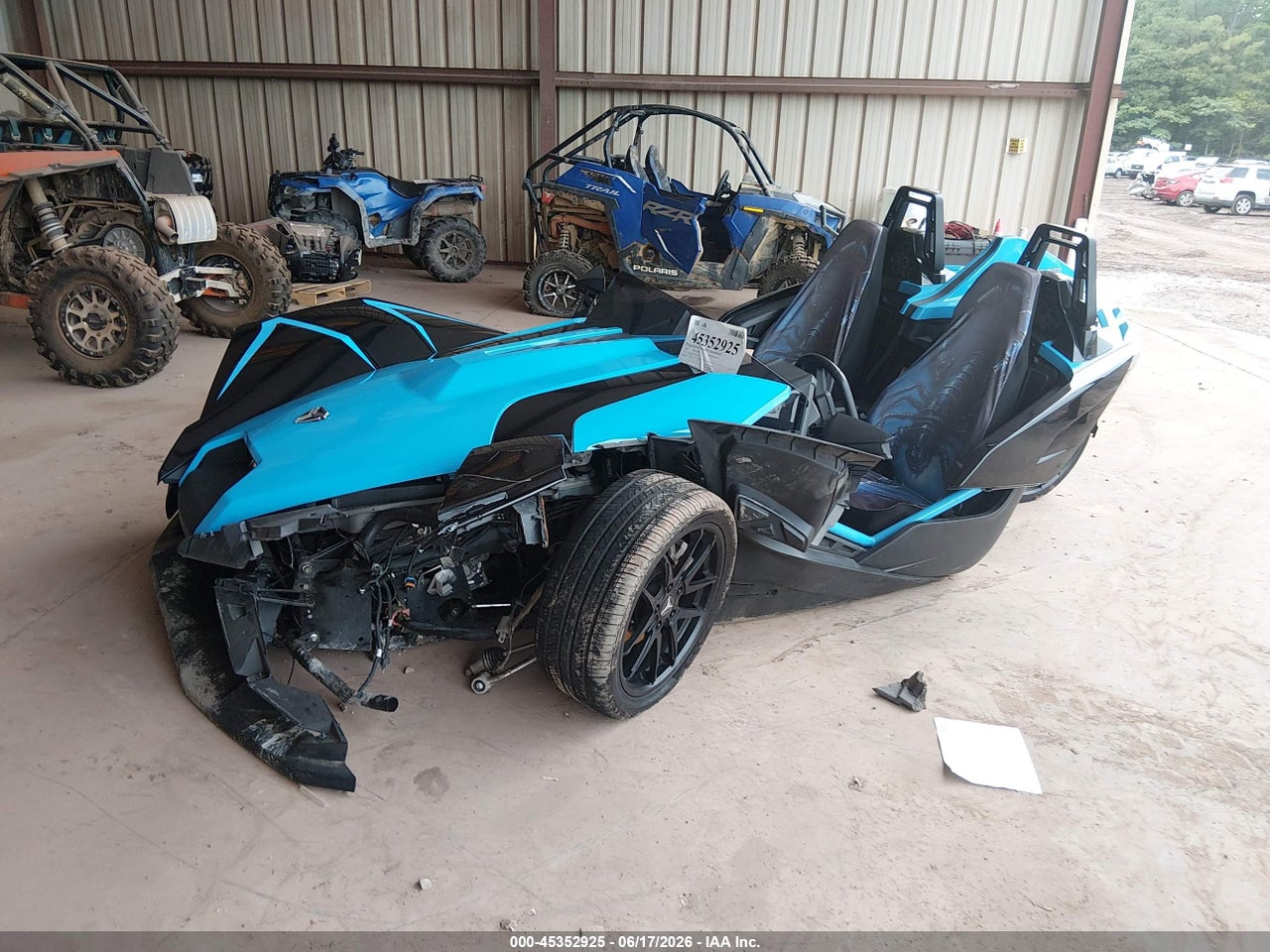 57XAARHB7L8****** · 2020 POLARIS SLINGSHOT R · 2/11