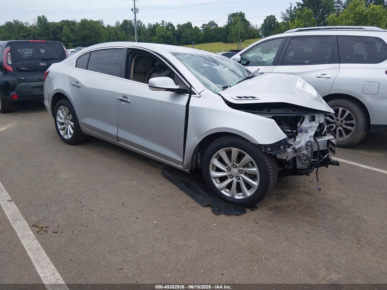 1G4GB5G3XFF****** · 2015 BUICK LACROSSE LEATHER