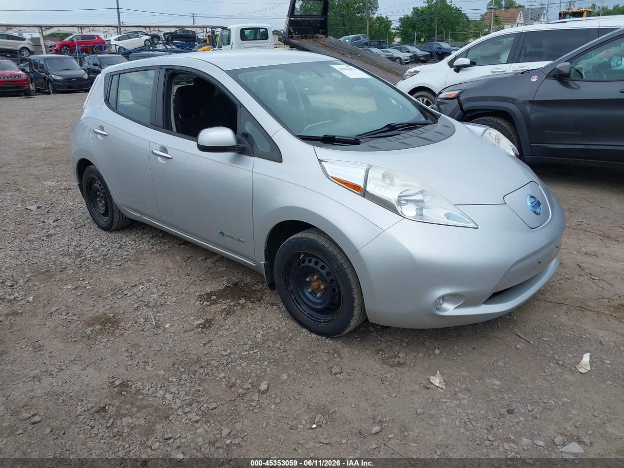 1N4AZ0CP1FC****** · 2015 NISSAN LEAF S