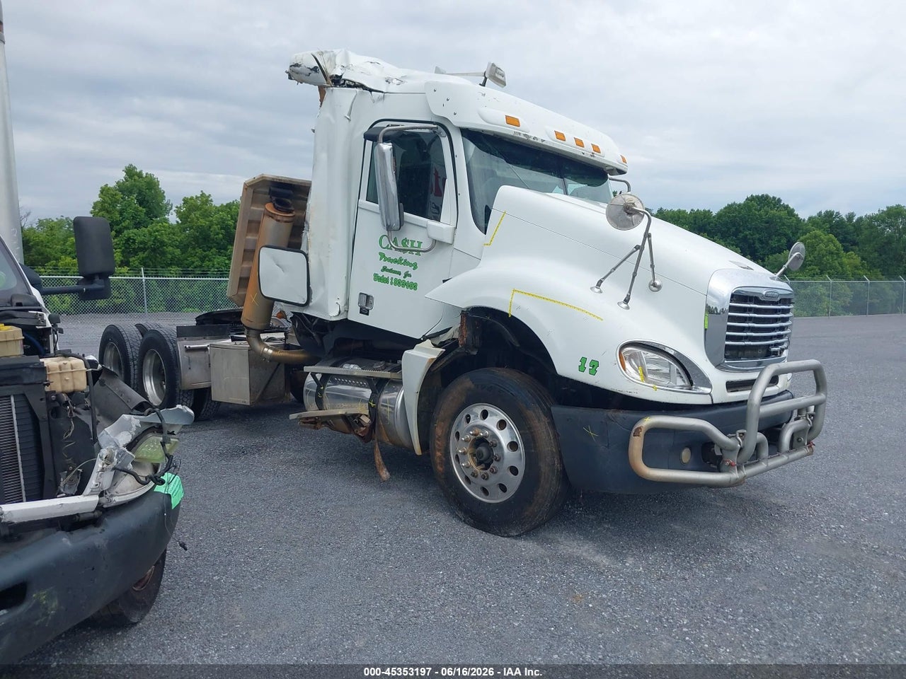 3ALXA7005FD****** · 2015 FREIGHTLINER CONVENTIONAL COLUMBIA