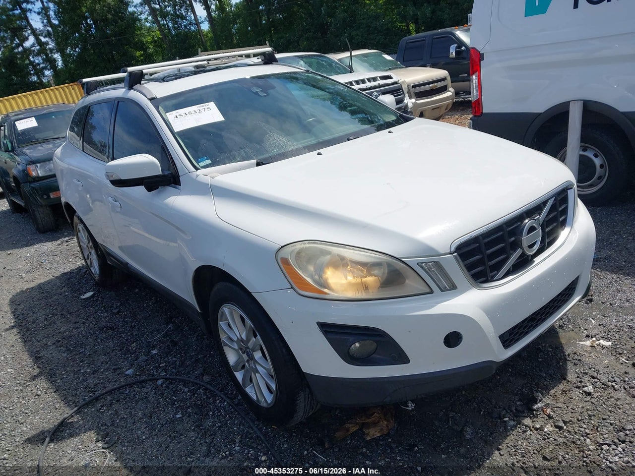 YV4992DZ8A2****** · 2010 VOLVO XC60 T6/T6 R-DESIGN