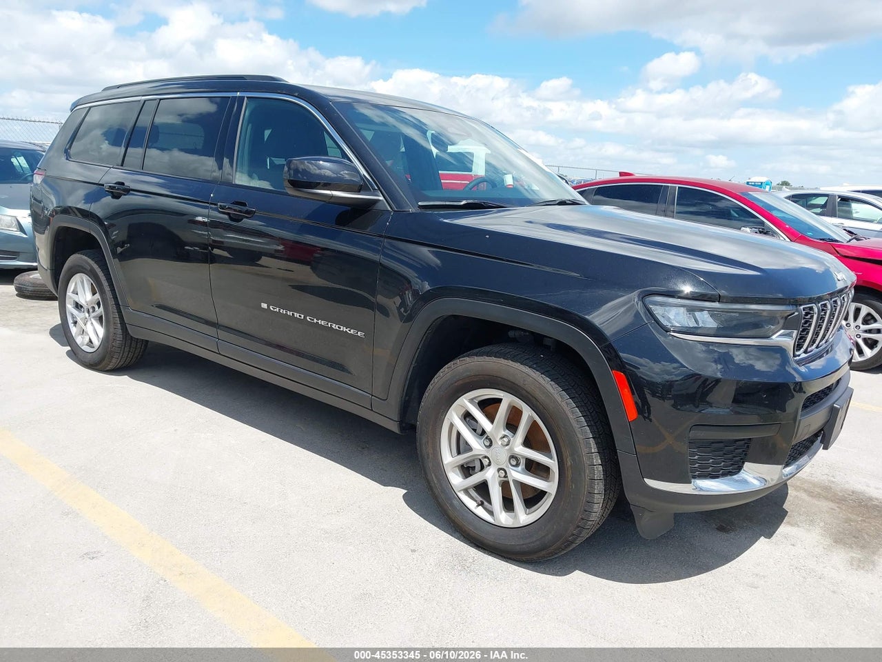 1C4RJKAG6R8****** · 2024 JEEP GRAND CHEROKEE L LAREDO X 4X4