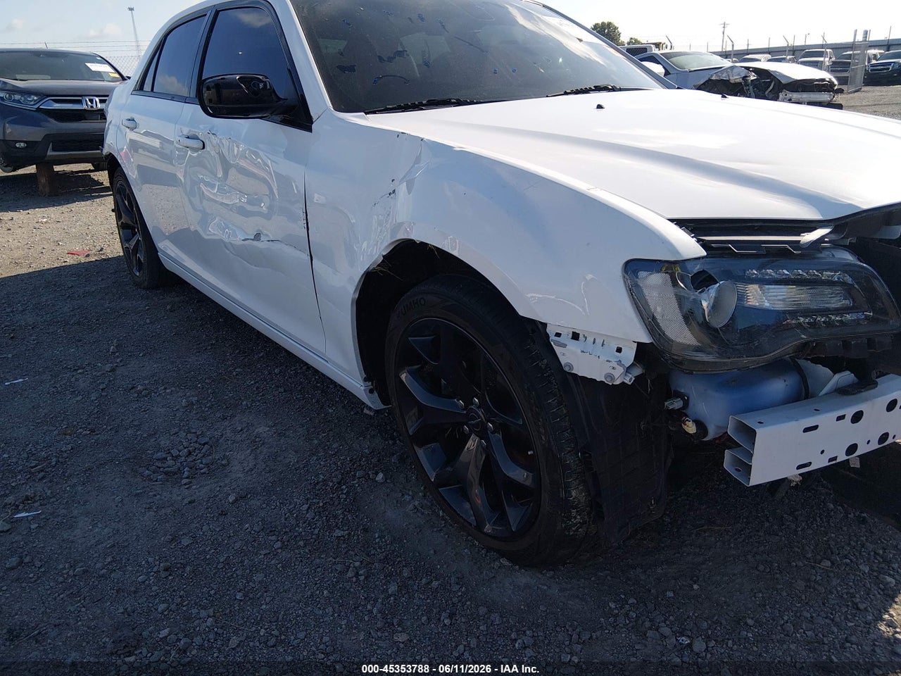 2022 CHRYSLER 300 S · 6/11