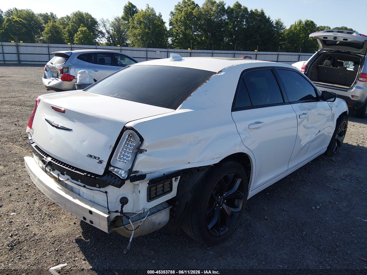 2022 CHRYSLER 300 S · 4/11