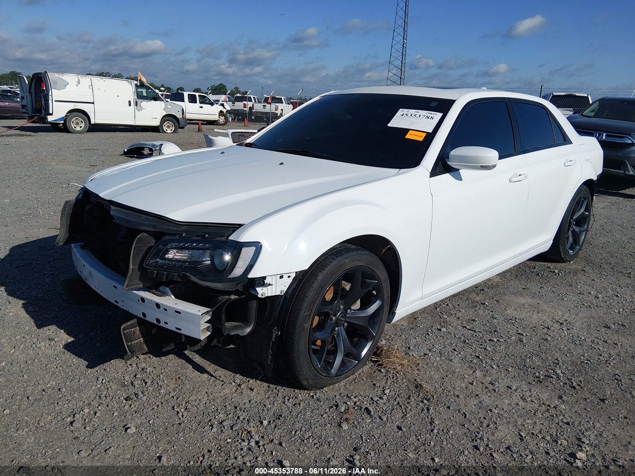 2022 CHRYSLER 300 S · 2/11