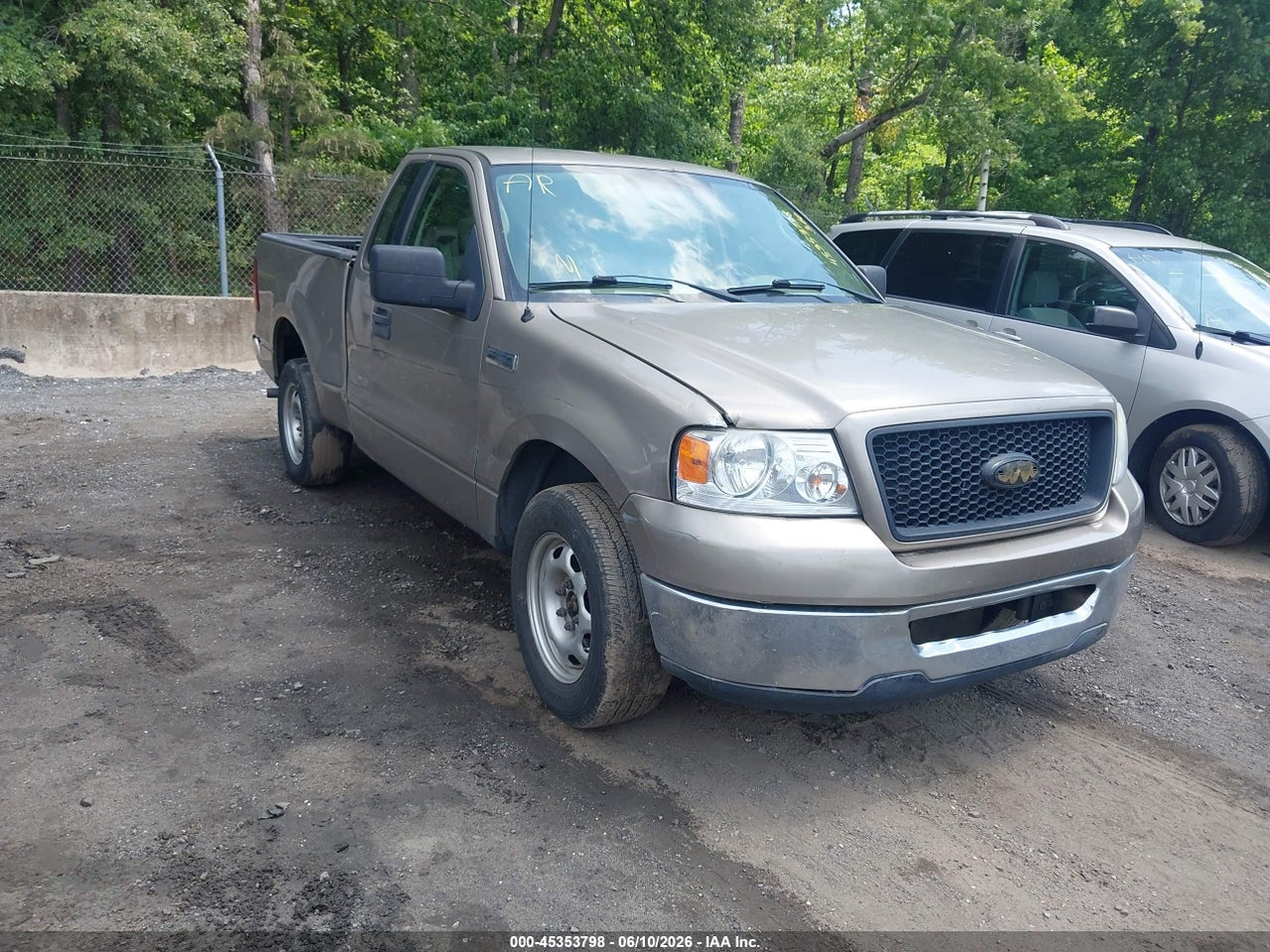 1FTRF12W86N****** · 2006 FORD F-150 STX/XL/XLT