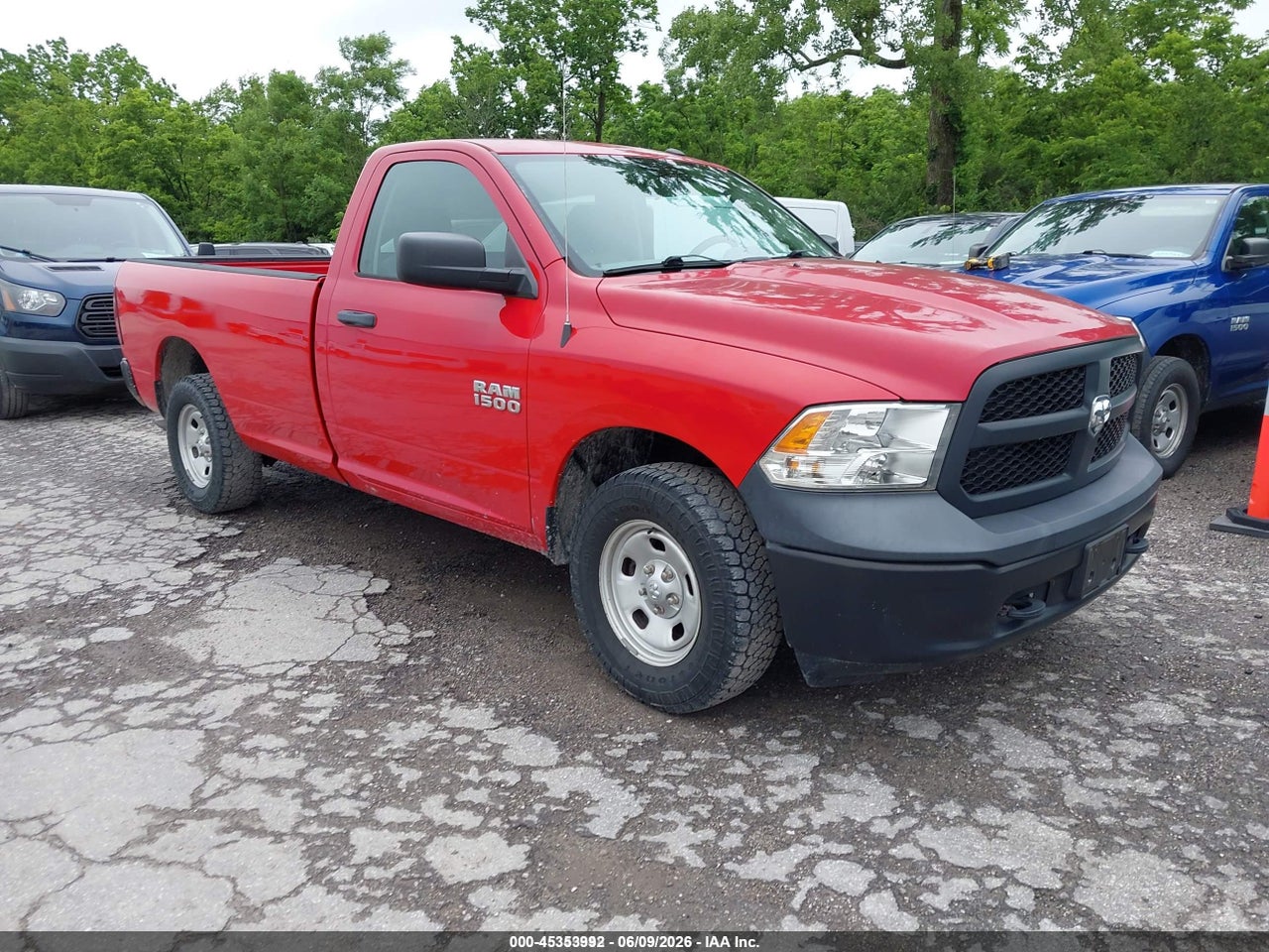 3C6JR7DG3HG****** · 2017 RAM 1500 TRADESMAN  4X4 8' BOX