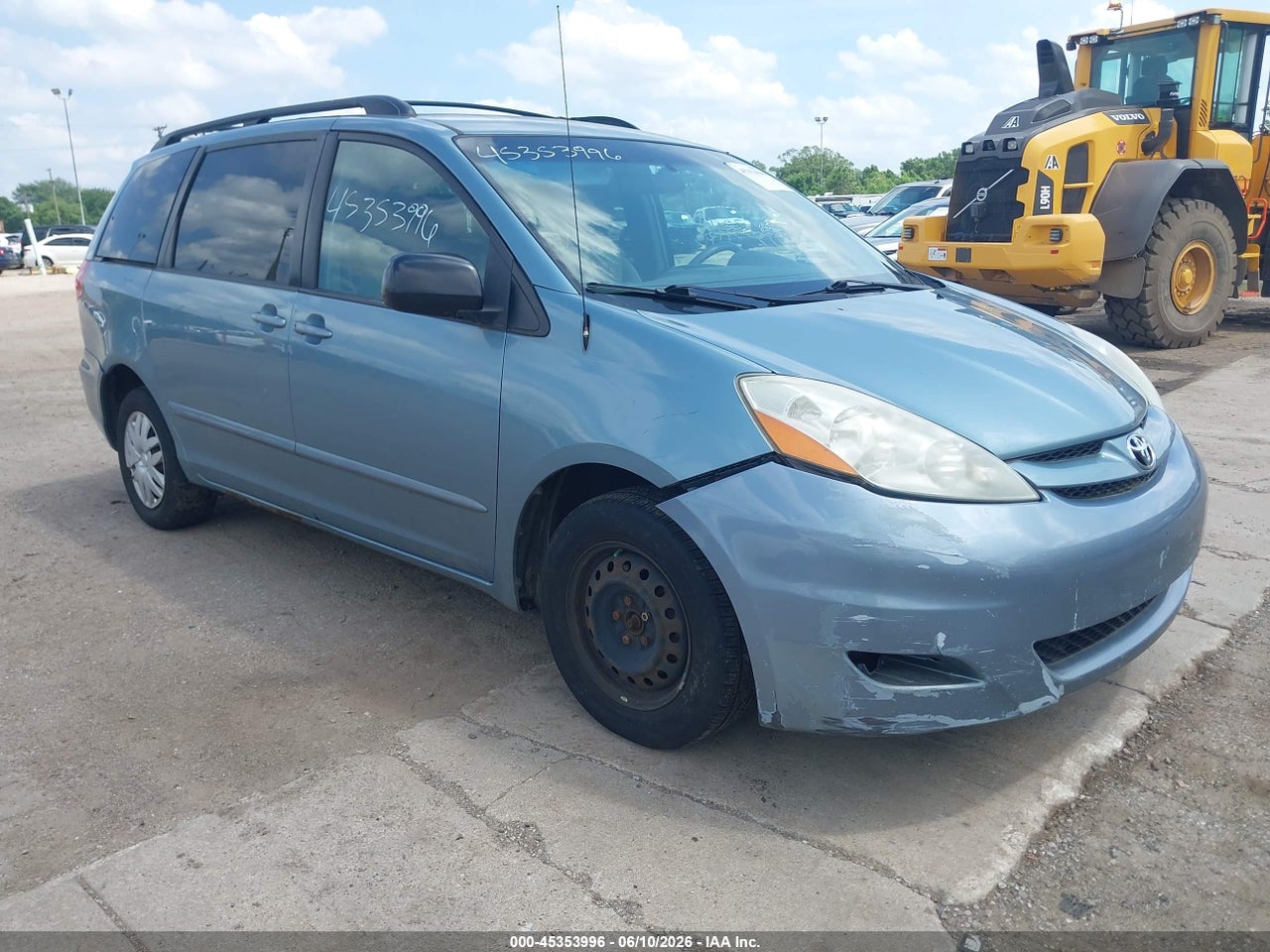 5TDZK23C09S****** · 2009 TOYOTA SIENNA LE