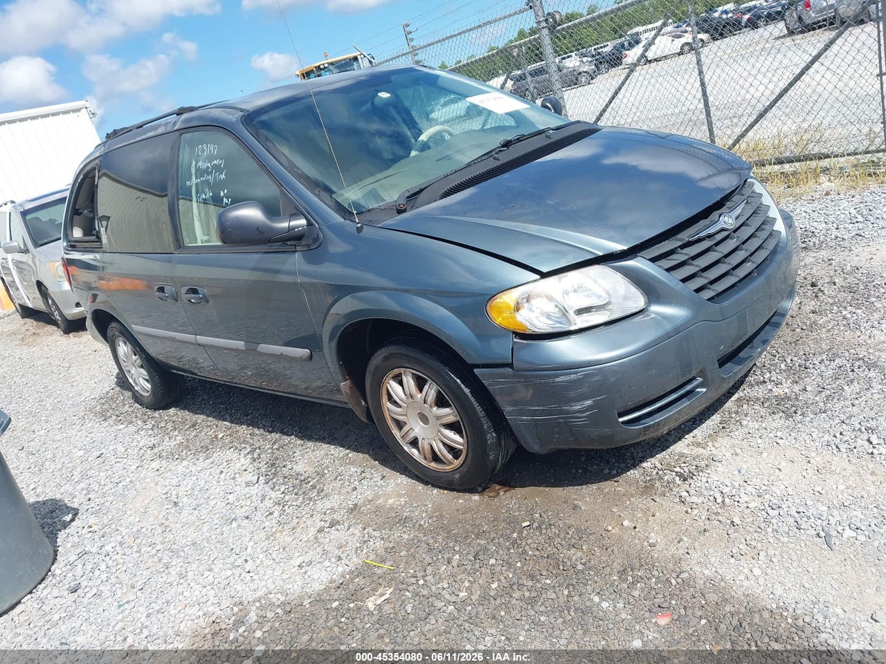 1A4GJ45R37B****** · 2007 CHRYSLER TOWN &amp; COUNTRY