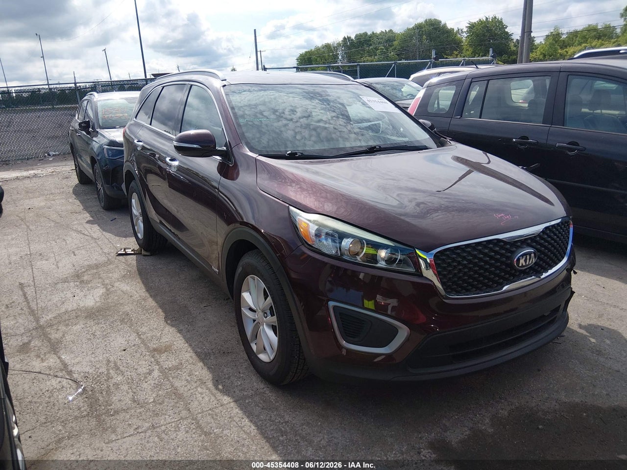 5XYPGDA32JG****** · 2018 KIA SORENTO 2.4L LX