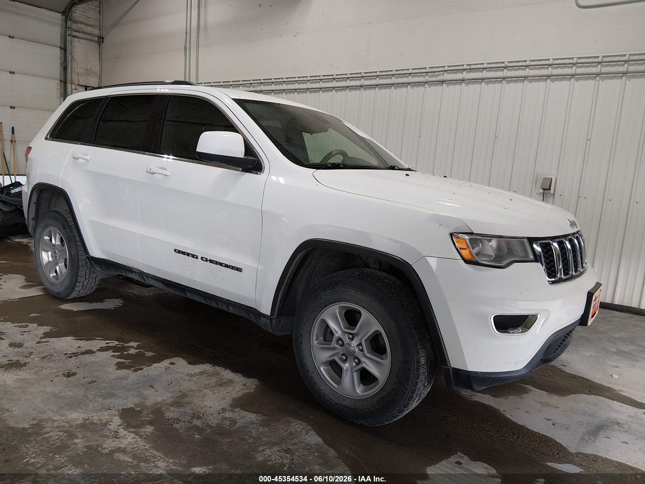 1C4RJFAG3HC****** · 2017 JEEP GRAND CHEROKEE LAREDO 4X4