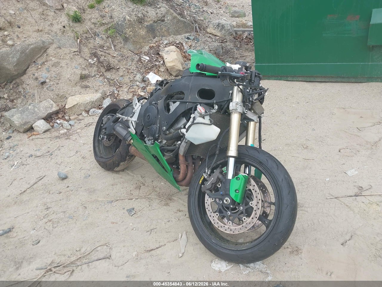 JS1GN7DA062****** · 2006 SUZUKI GSX-R600 K6