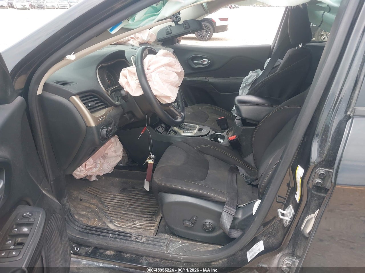 2015 JEEP CHEROKEE LATITUDE ALTITUDE · 5/11