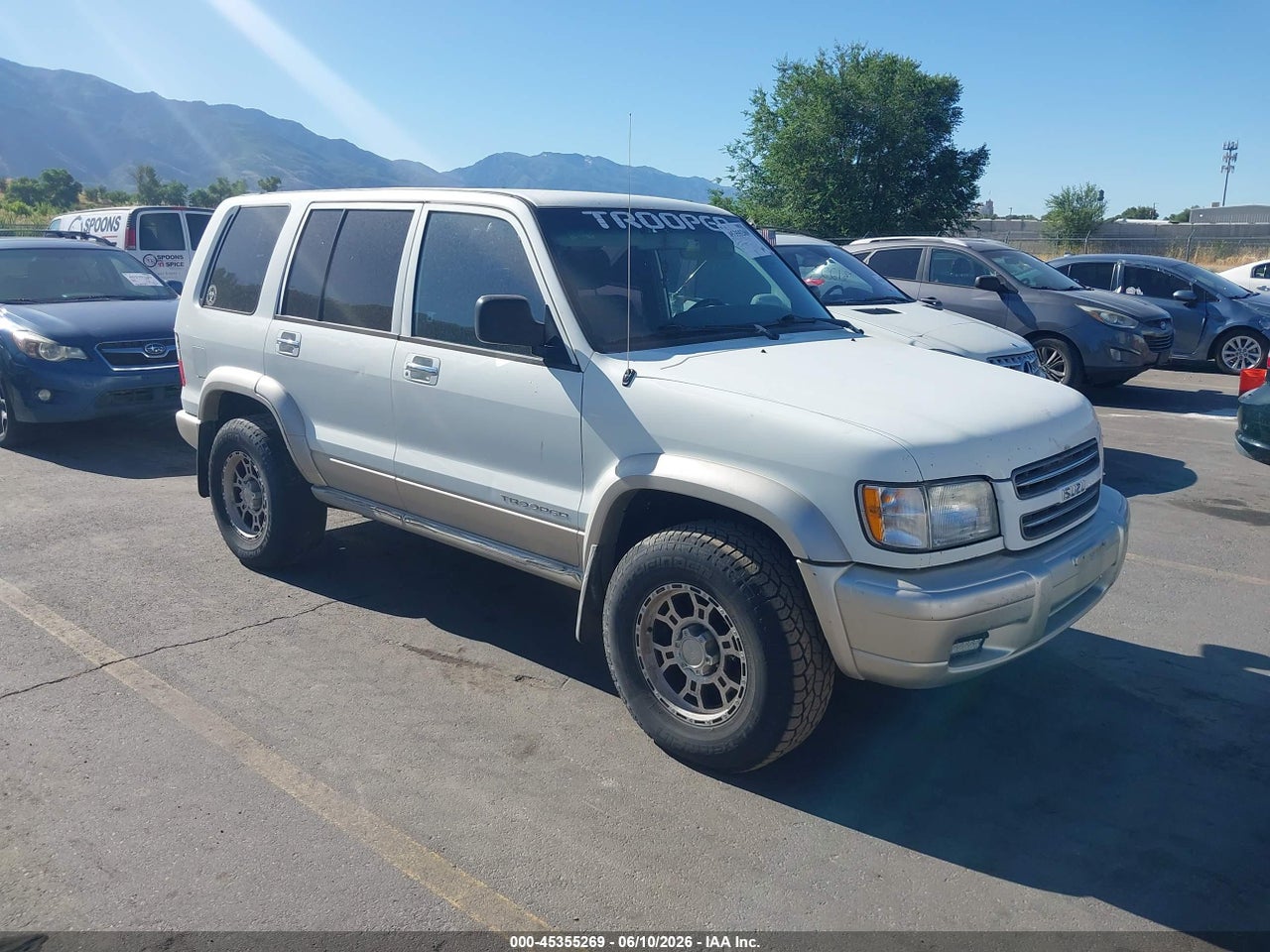 JACDJ58X5Y7****** · 2000 ISUZU TROOPER LIMITED/LS/S