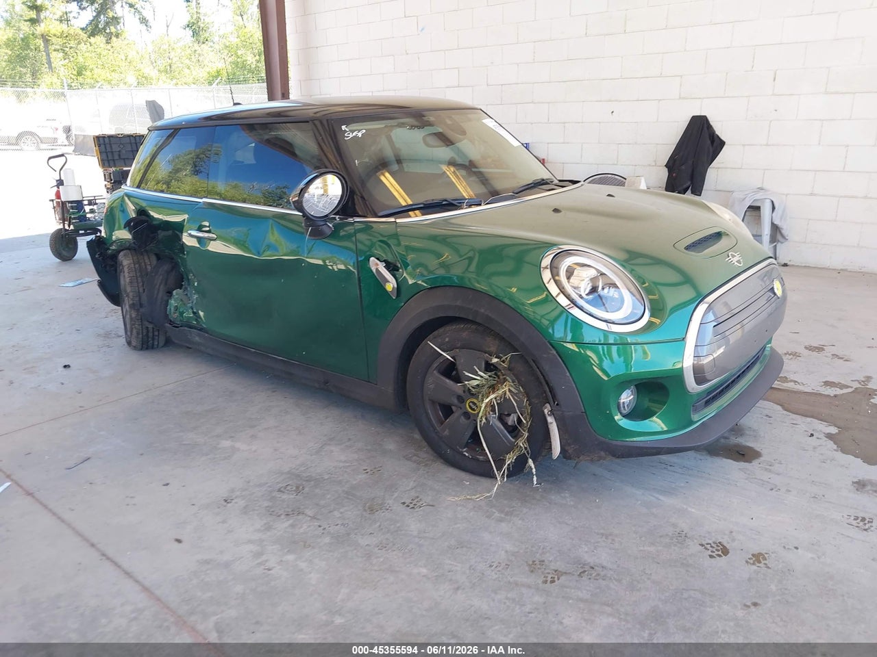 WMWXP3C01M2****** · 2021 MINI SE HARDTOP COOPER