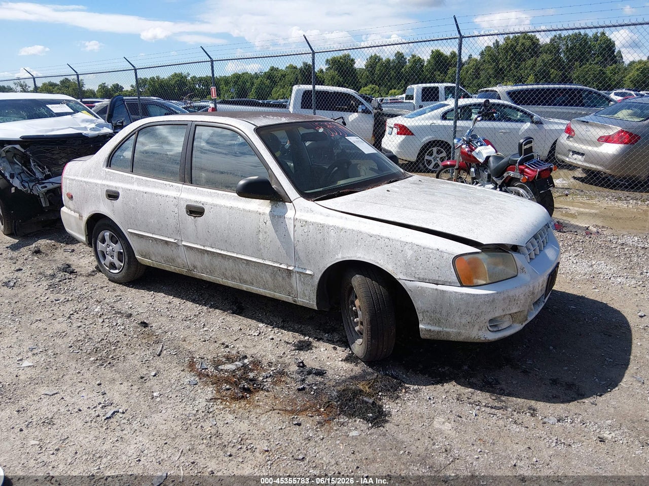 KMHCG45C12U****** · 2002 HYUNDAI ACCENT GL