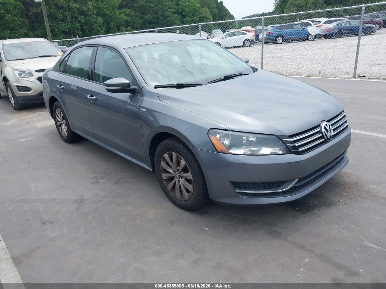 1VWAT7A38FC****** · 2015 VOLKSWAGEN PASSAT 1.8T WOLFSBURG EDITION